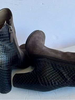 Ecco Textured Ankle Booties 38